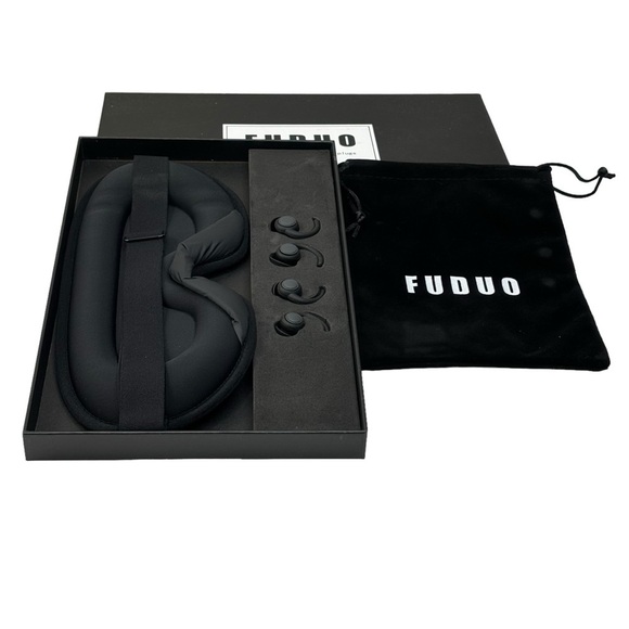 Dark & Quiet Bundle Memory Foam Eye Mask & 2 Pair Super Soft Silicone Ear Plugs - Picture 3 of 8